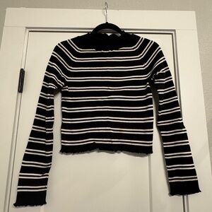 Striped Black and White Long Sleeve Cropped Top
